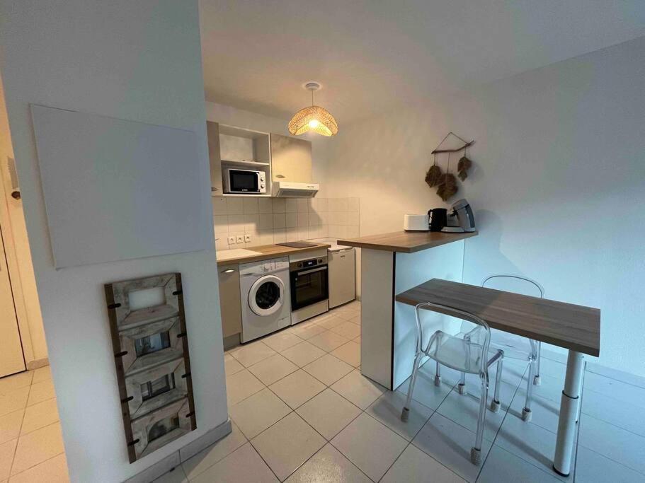 Appartement Cosy, Calme, Lumineux, Balcon, Parking Сарла-ла-Канеда Экстерьер фото